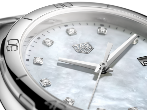 TAG HEUER FORMULA 1 QUARTZ 35 MM POLISHED STEEL WHITE MOTHER OF PEARL WITH 11 DIAMONDS