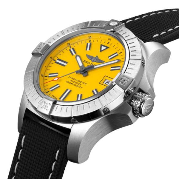 BREITLING AVENGER AUTOMATIC 45 SEAWOLF AUTOMATIC MECHANICAL 45 MM STAINLESS STEEL YELLOW AND BLACK
